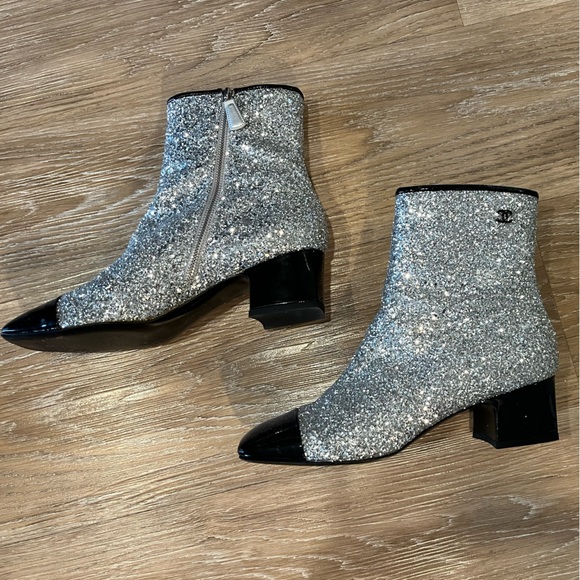 Chanel Silver Glitter Boots with Black Captoe - 39.5 (Fall/Winter 2017) - Picture 2 of 6